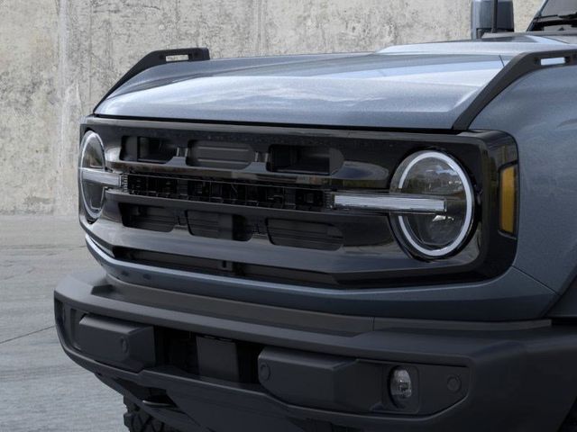2025 Ford Bronco Outer Banks photo 14