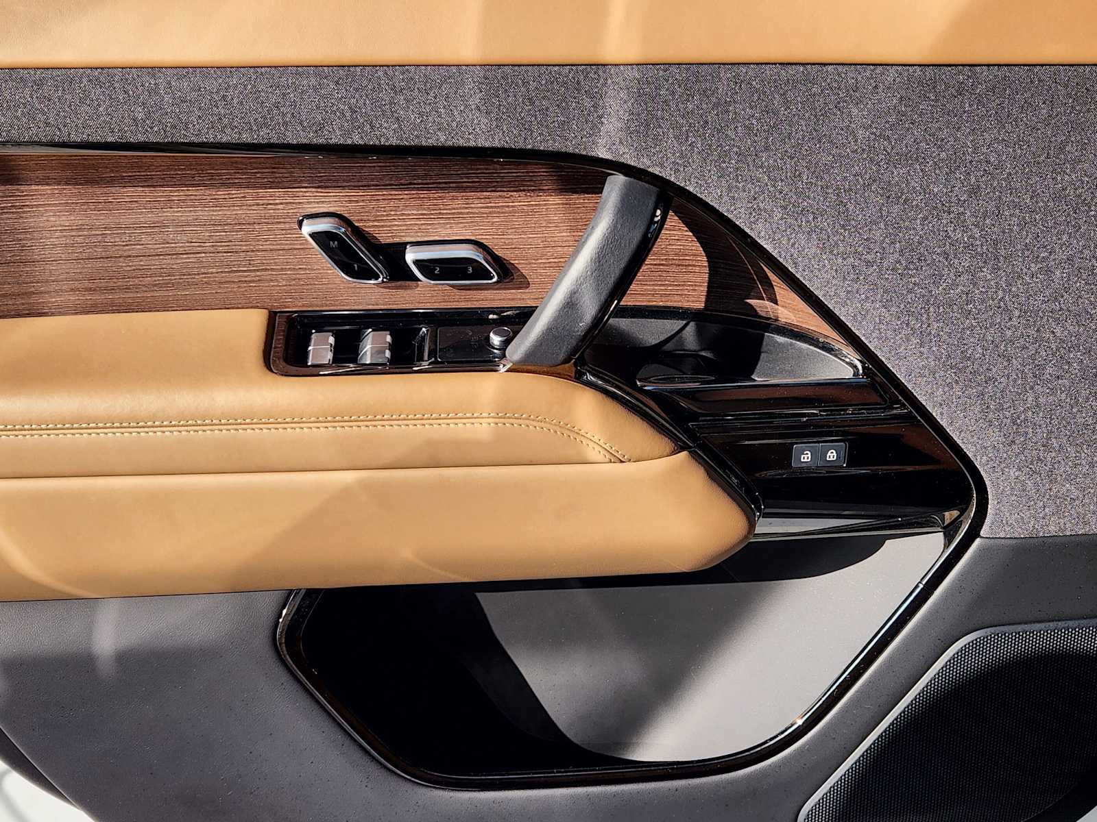 2024 Land Rover Range Rover Sport SE photo 19