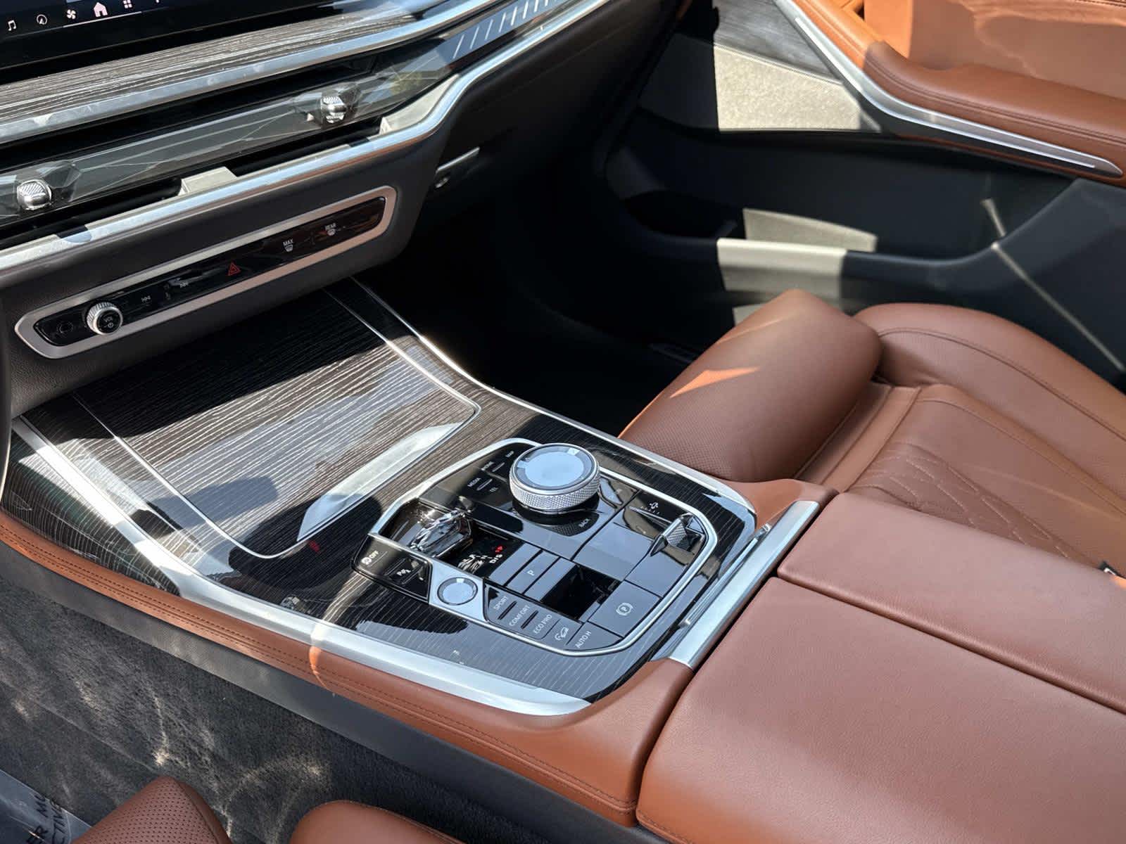 2025 Bmw X7 M60i photo 21
