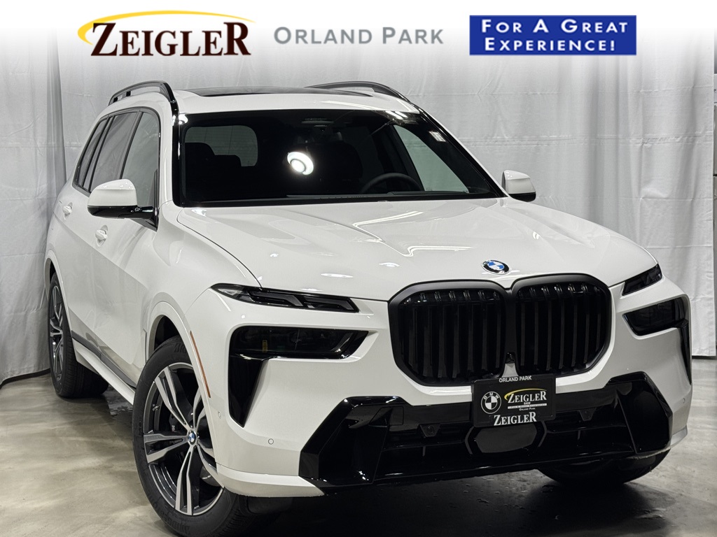 2026 BMW X7 40i's photo