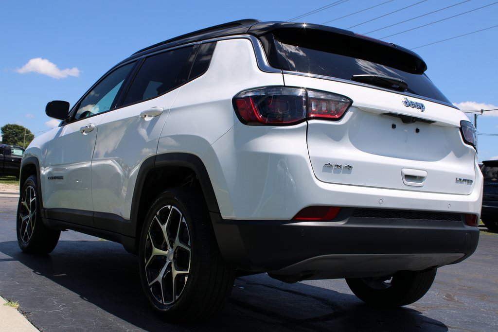 2024 Jeep Compass Limited photo 4