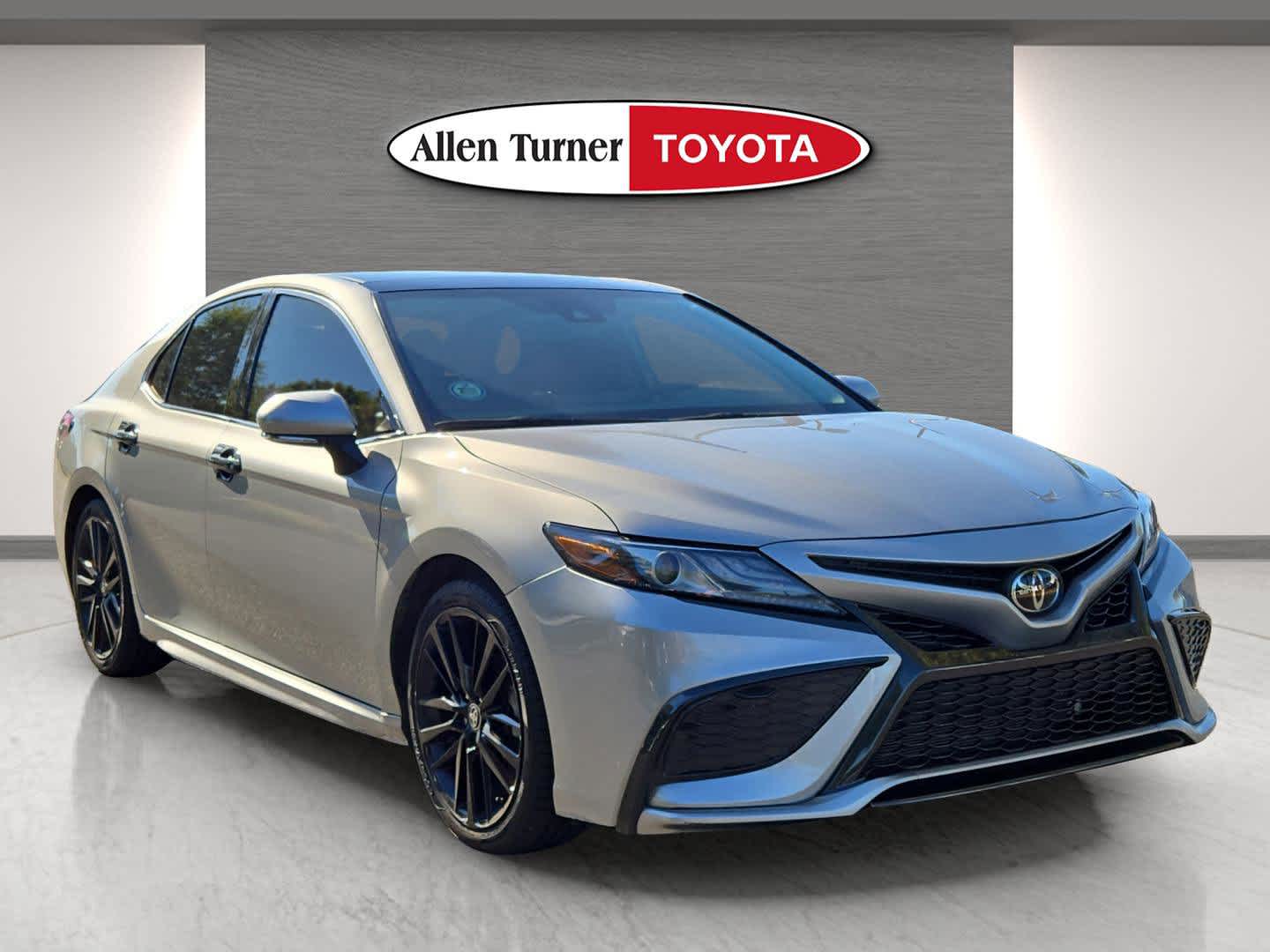 2023 Toyota Camry XSE's photo