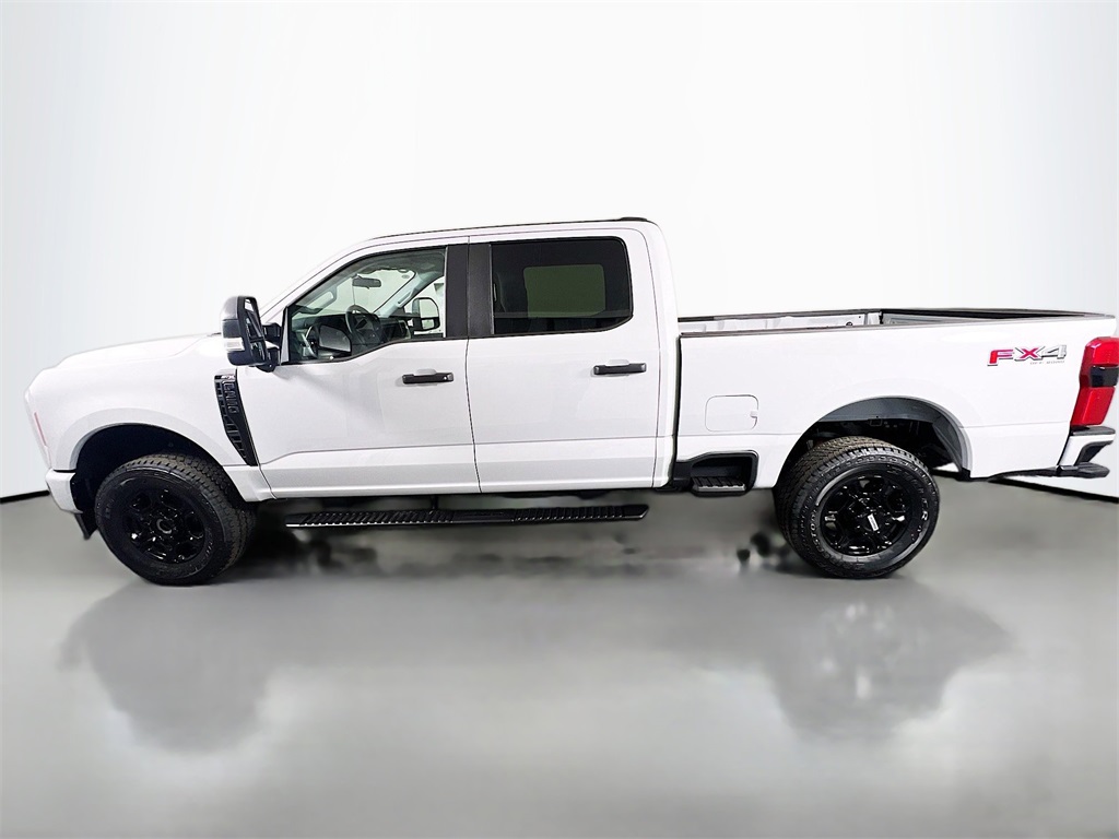 2026 Ford F-350 photo 6