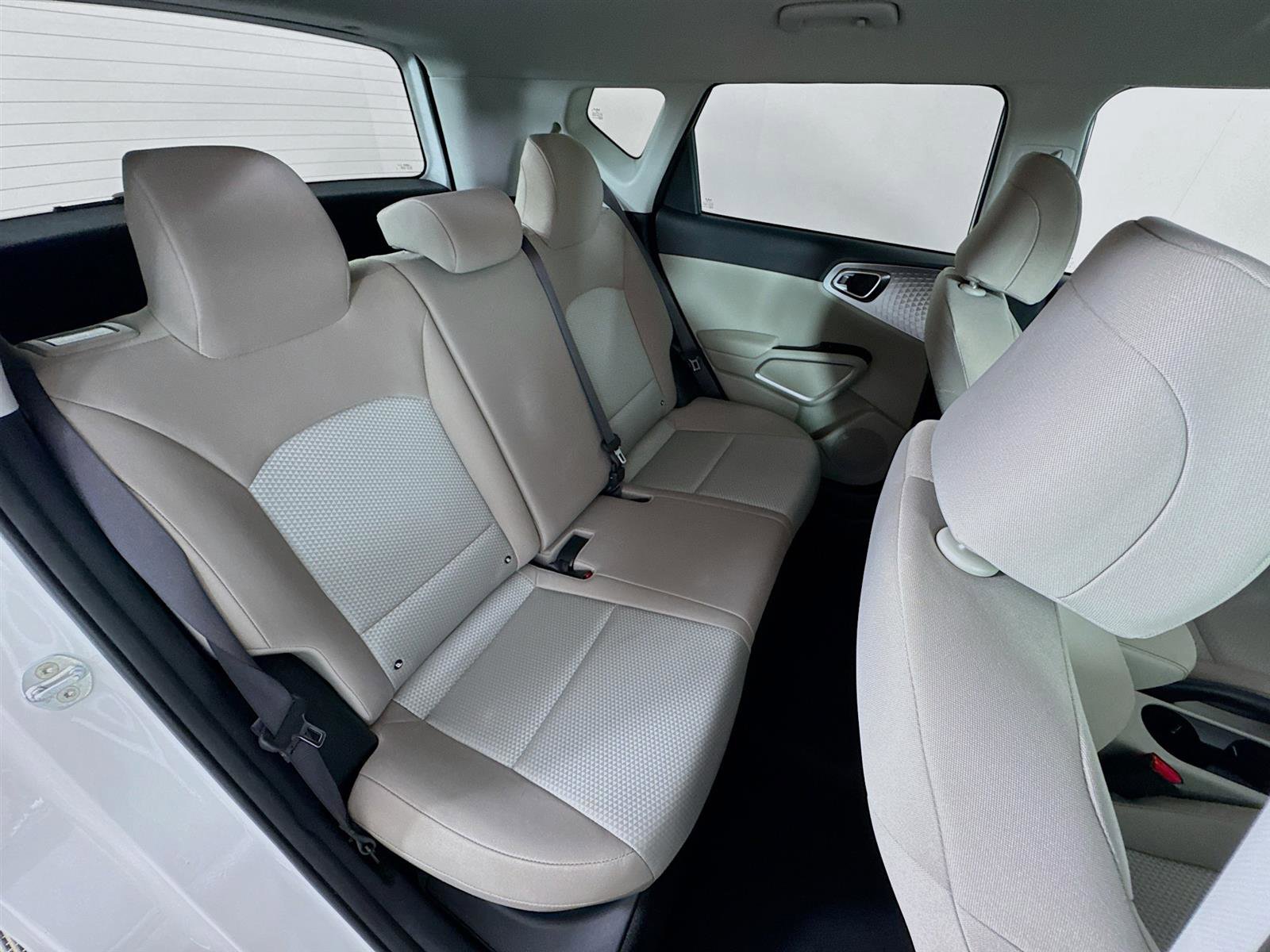 2022 Kia Soul LX photo 17