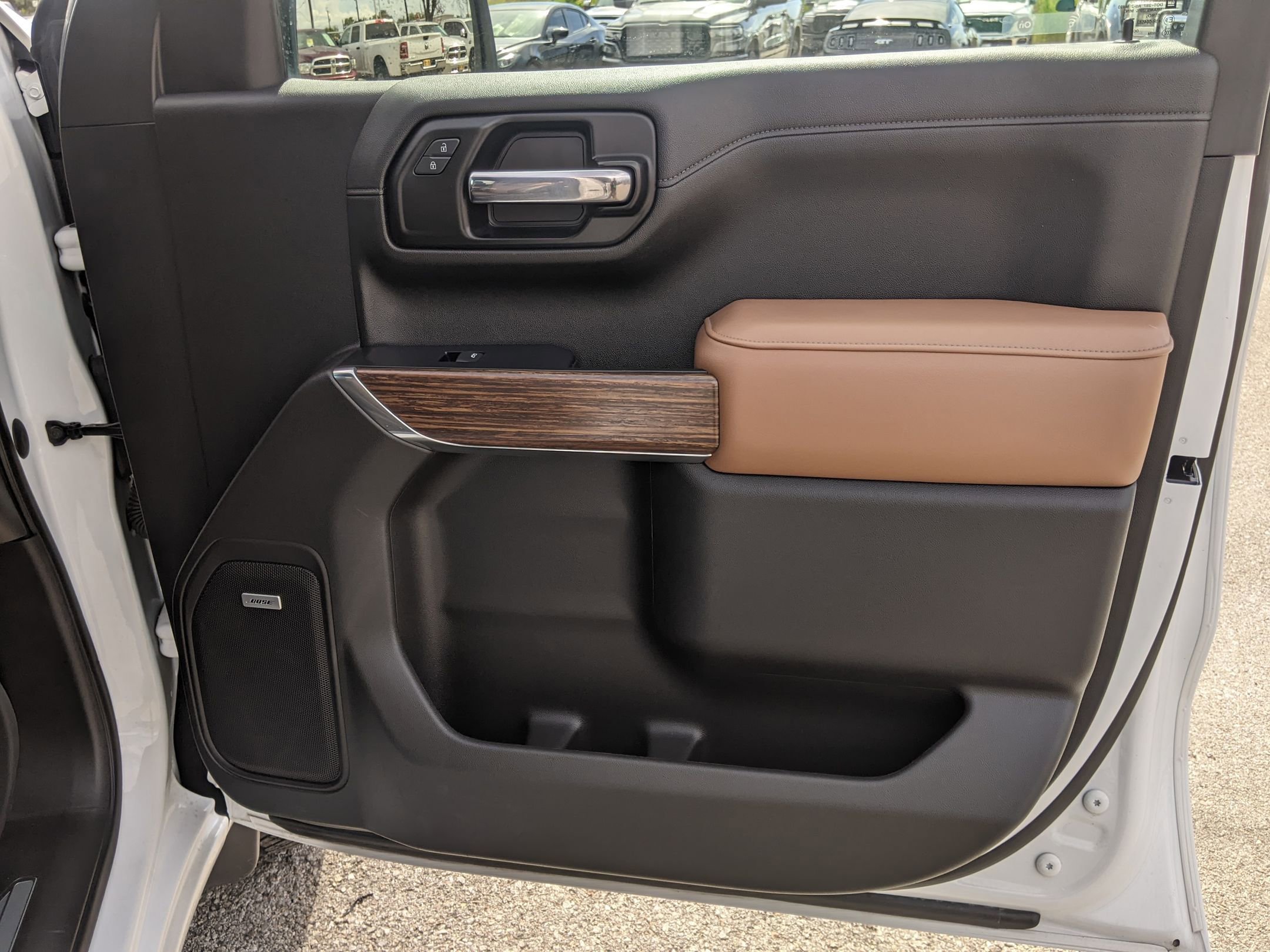 2021 Chevrolet Silverado 1500 High Country photo 22
