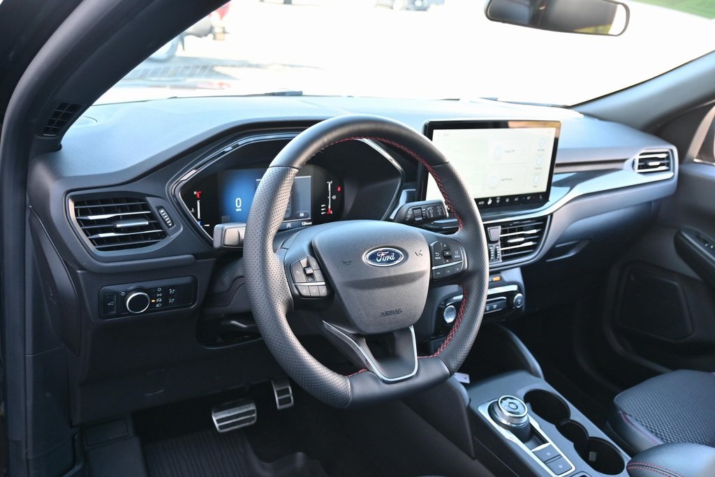 2024 Ford Escape ST-Line photo 19