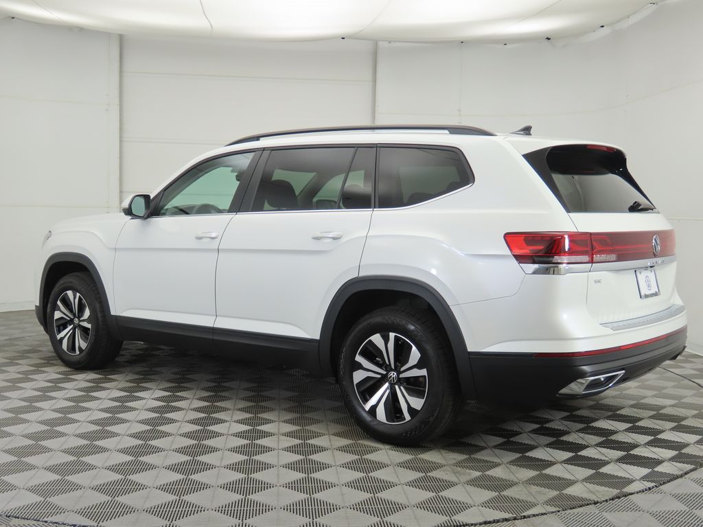 2026 Volkswagen Atlas SE photo 7