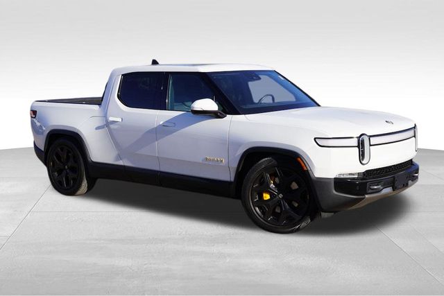 2022 Rivian R1T Adventure photo 2