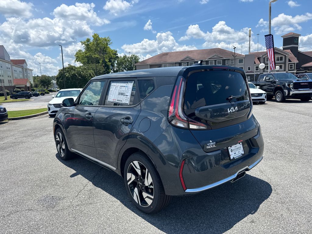 2025 Kia Soul GT-Line photo 3