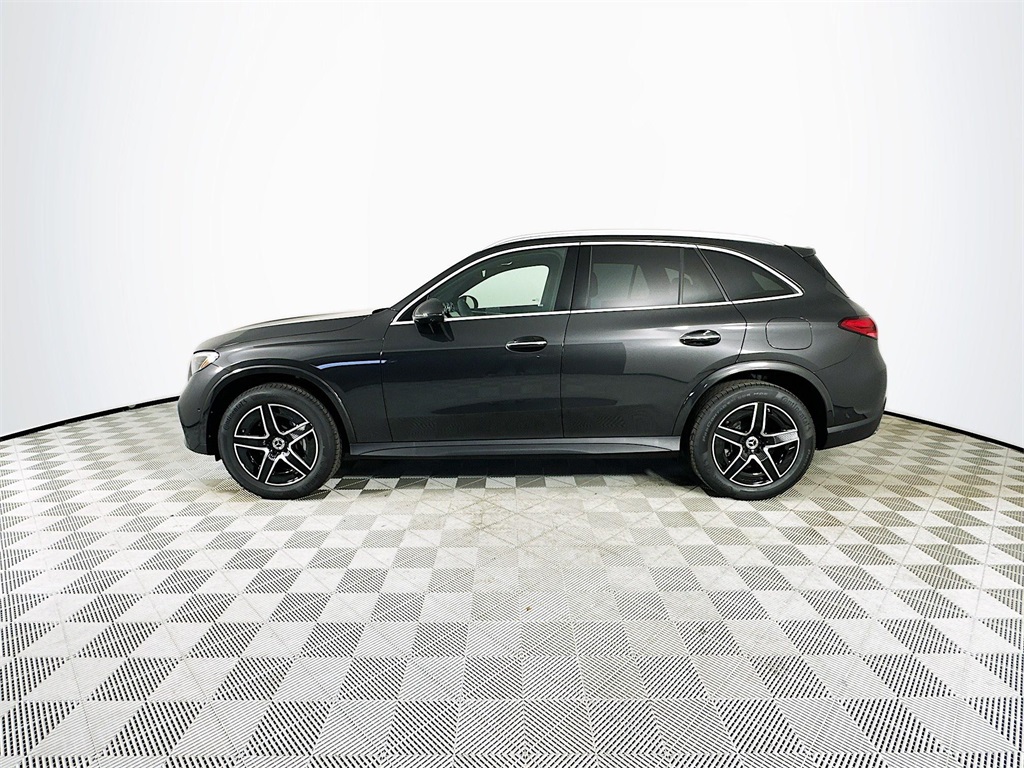 2026 Mercedes Benz GLC 350e 4MATIC photo 4