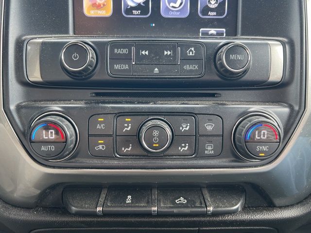 2017 Chevrolet Silverado 1500 LT photo 18