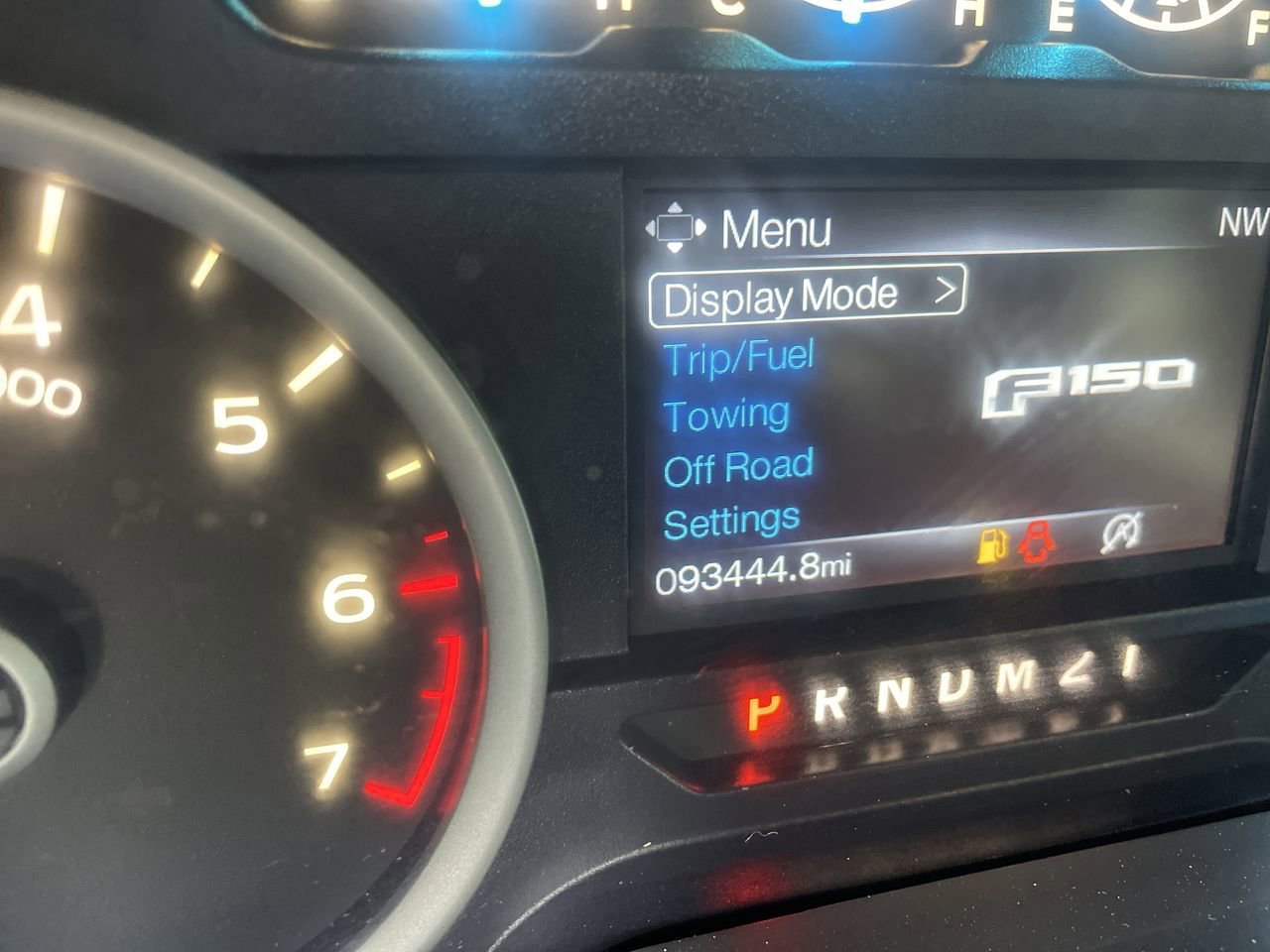 2015 Ford F-150 XLT photo 28