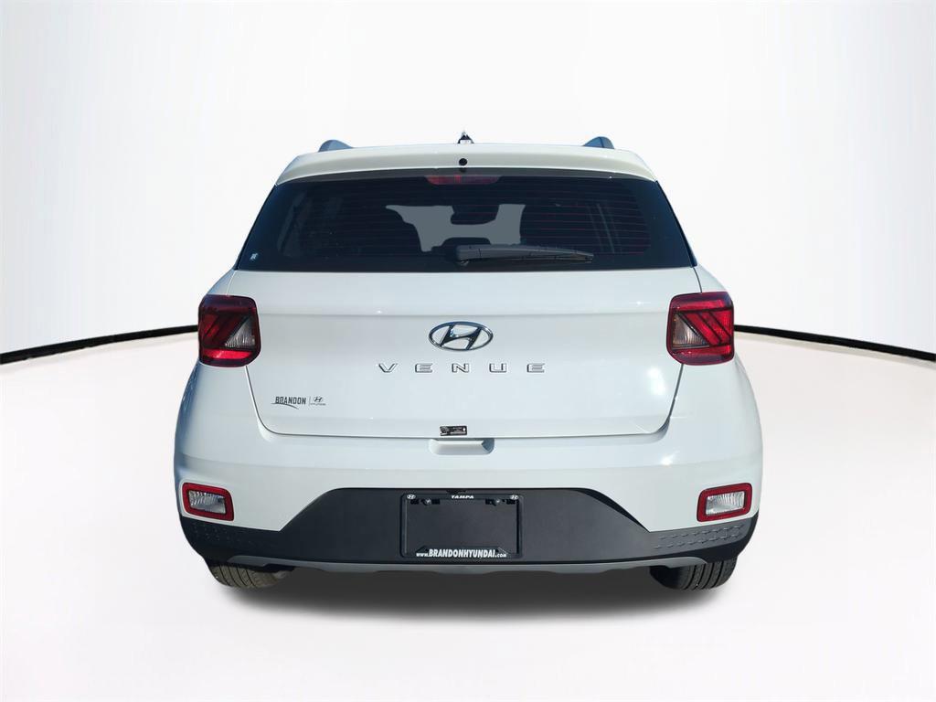 2026 Hyundai Venue SEL photo 3