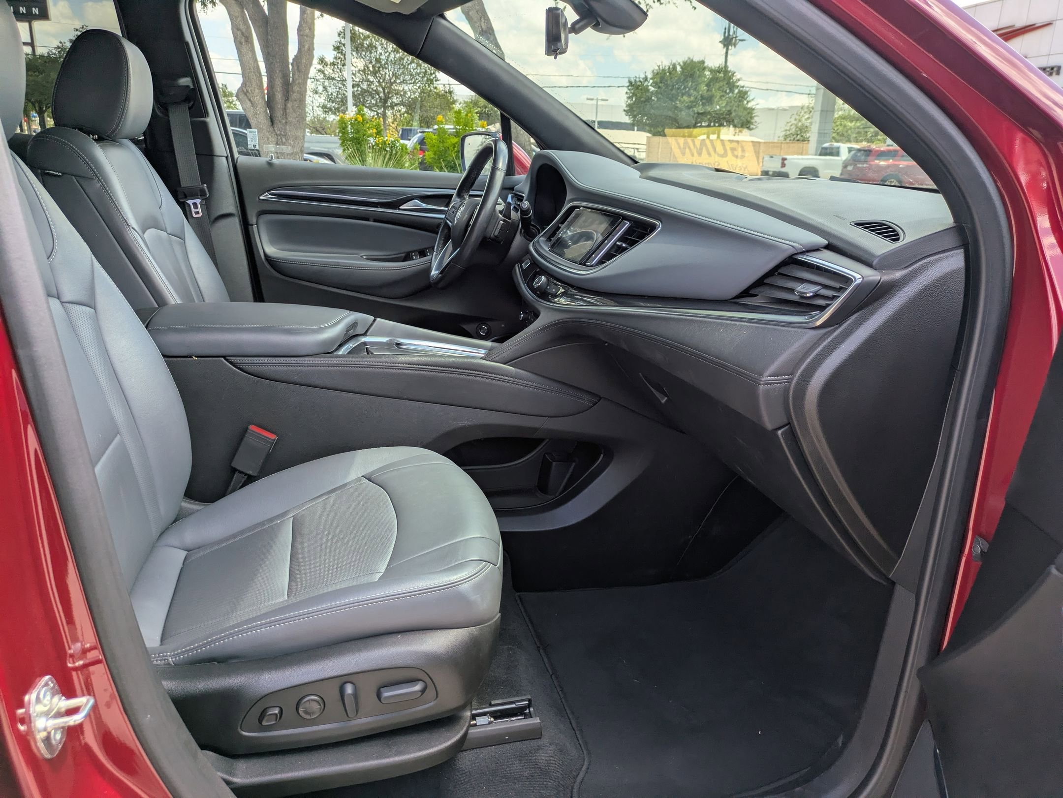 2024 Buick Enclave Premium photo 27
