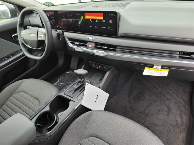 2025 Kia K4 EX photo 15