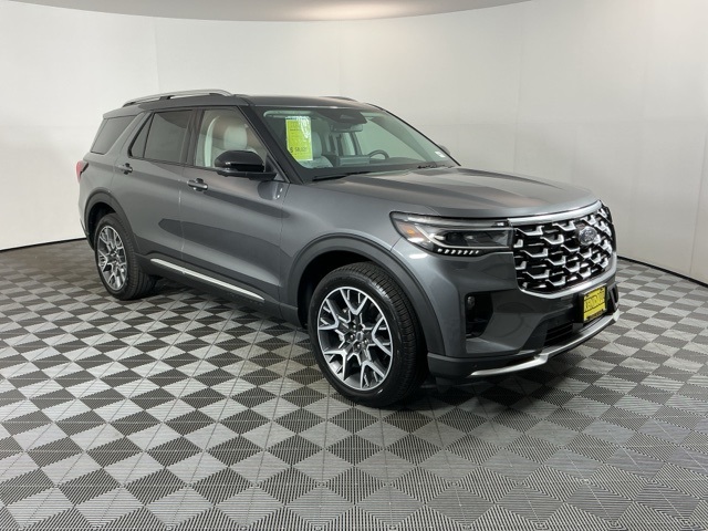 2025 Ford Explorer Platinum photo 3