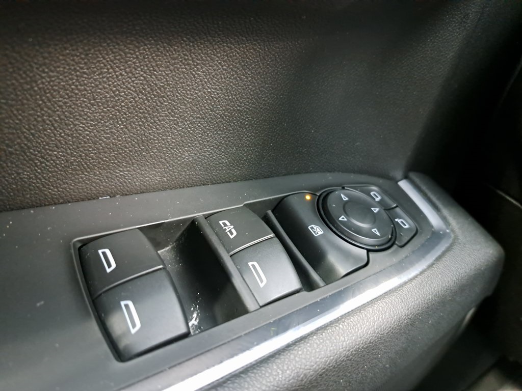 2025 Chevrolet Silverado 1500 LT photo 20