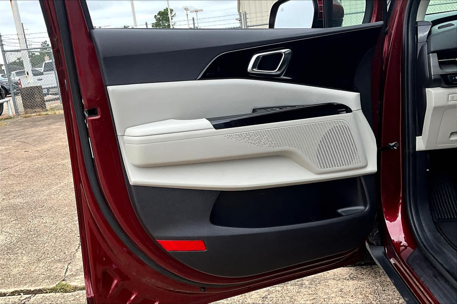 2022 Kia Carnival EX photo 18