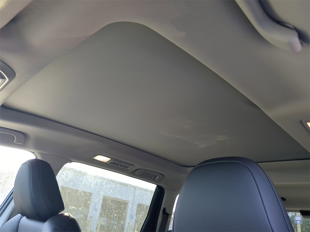 2025 Subaru Ascent Onyx Edition Touring photo 21