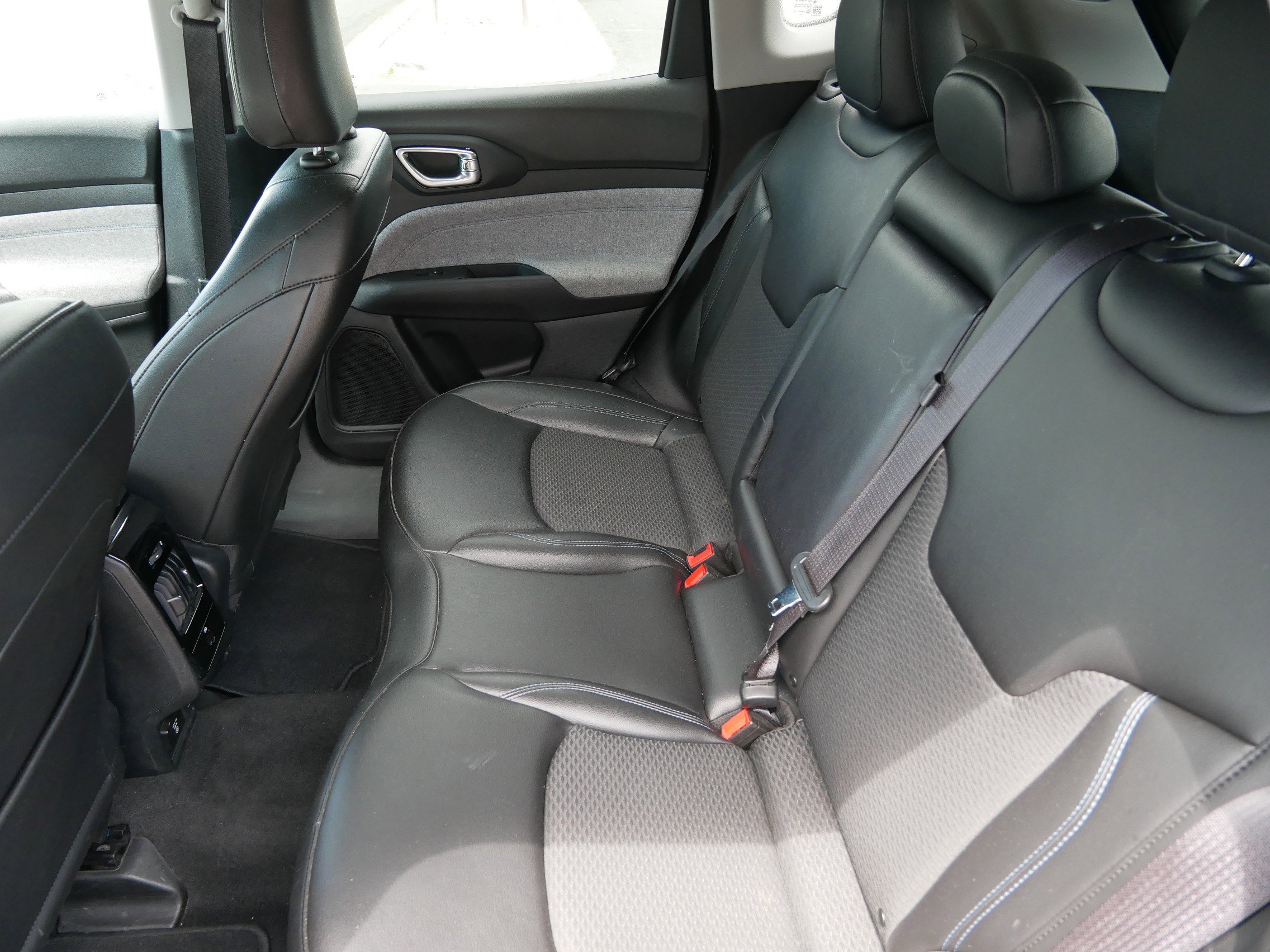 2022 Jeep Compass Latitude photo 12