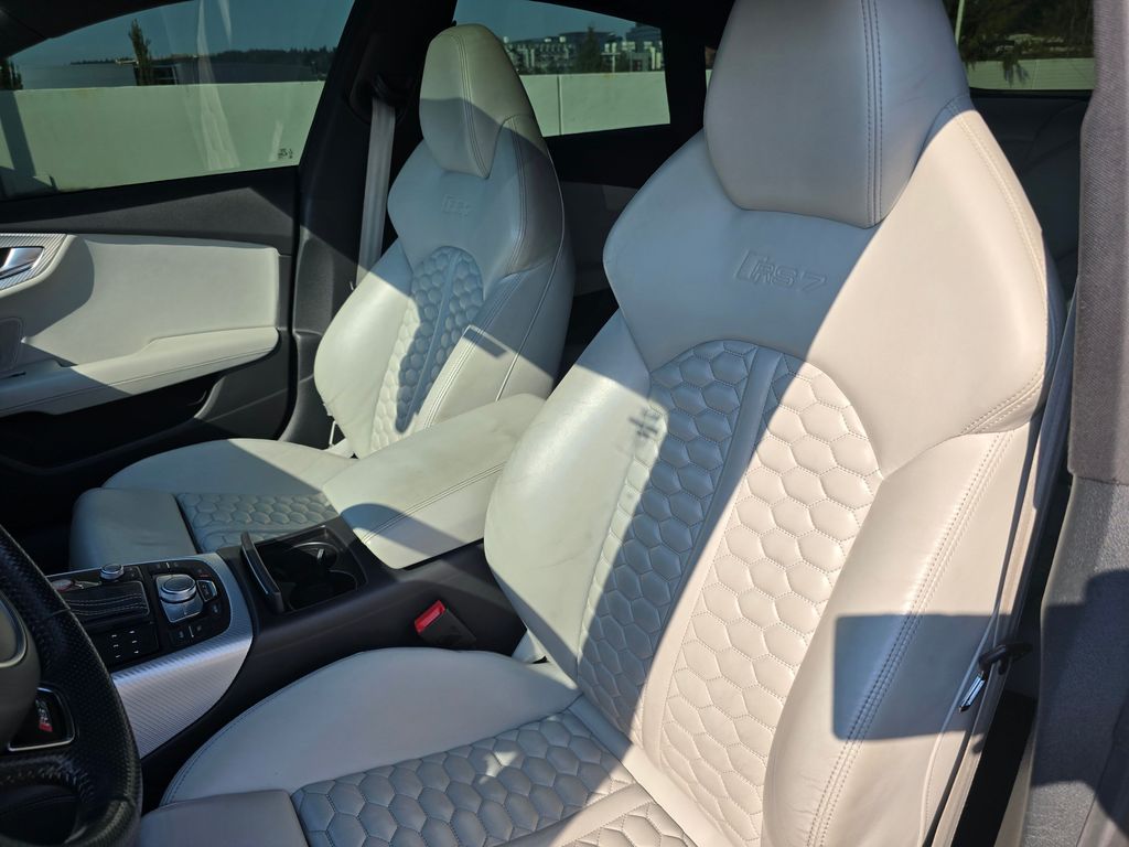 2016 Audi RS 7 Base Performance photo 21