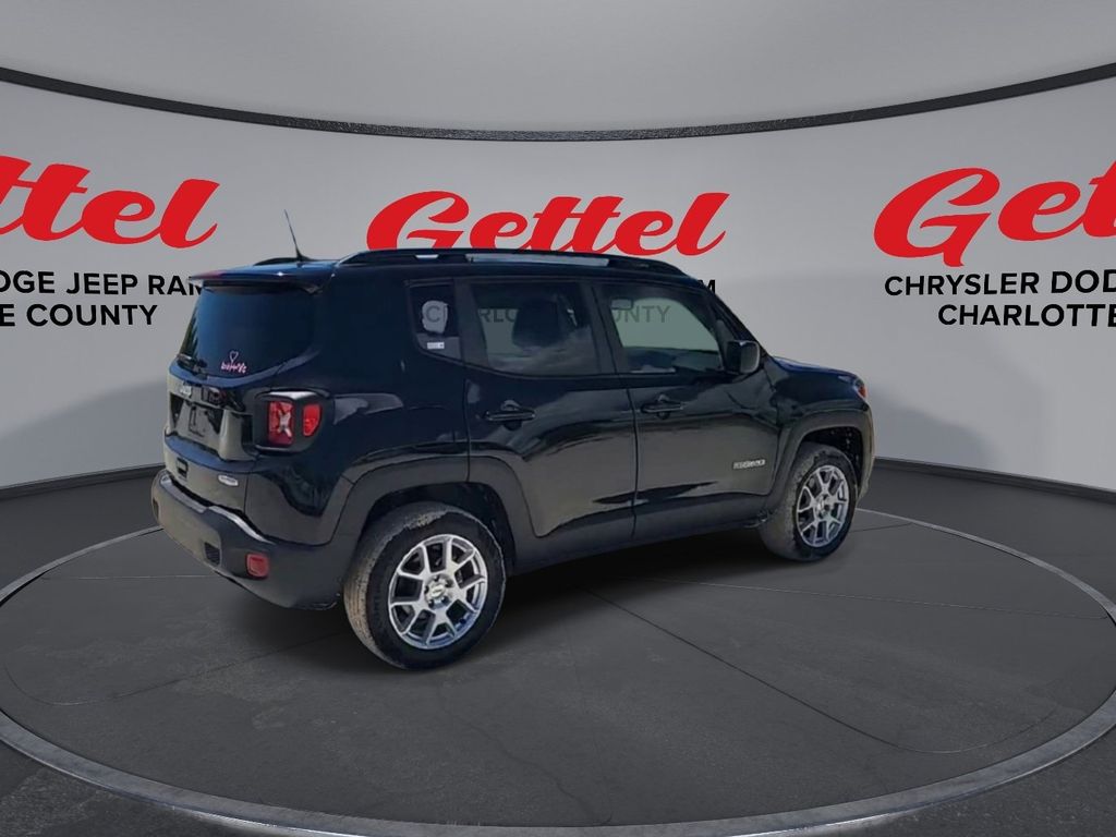 2022 Jeep Renegade Latitude photo 7
