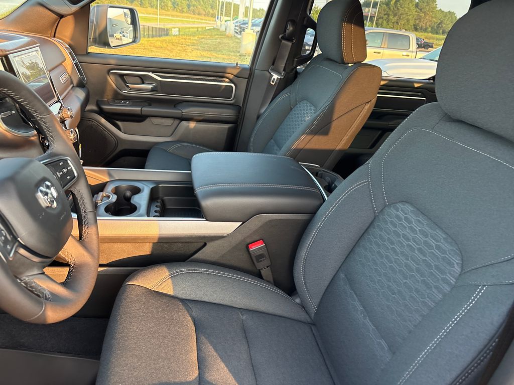 2025 Ram 1500 Big Horn Lone Star photo 11