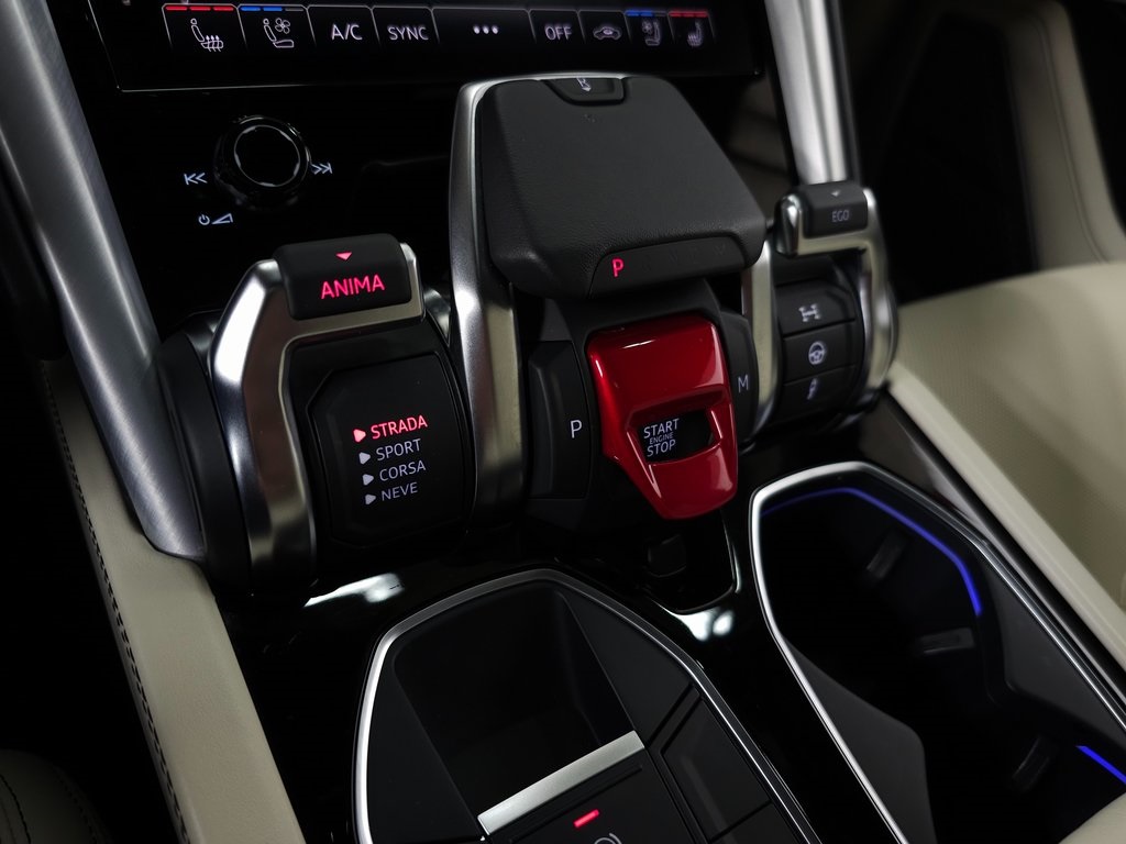 2021 LAMBORGHINI URUS - Image 38