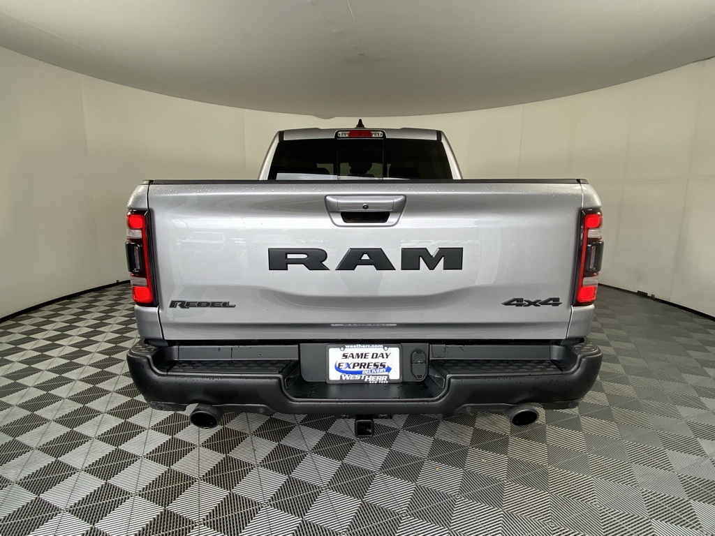 2022 Ram 1500 Rebel photo 17