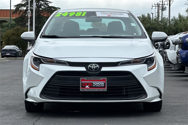 2024 Toyota Corolla LE photo 7