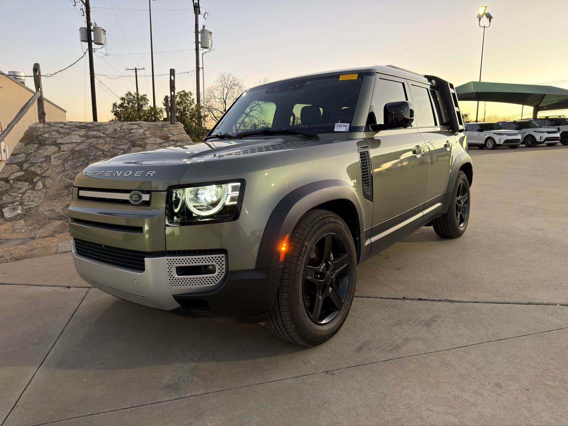 2021 Land Rover Defender SE