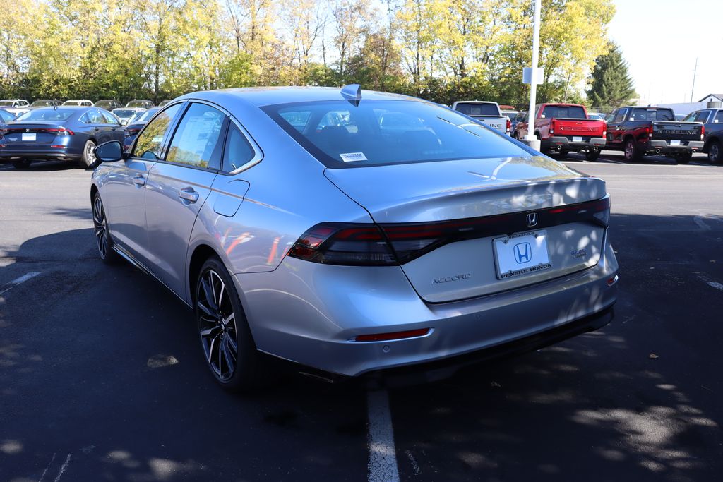 2025 Honda Accord Hybrid Touring photo 3