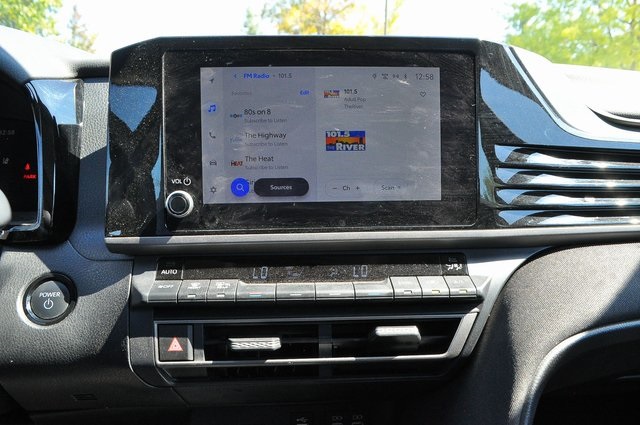 2025 Toyota Camry LE photo 31