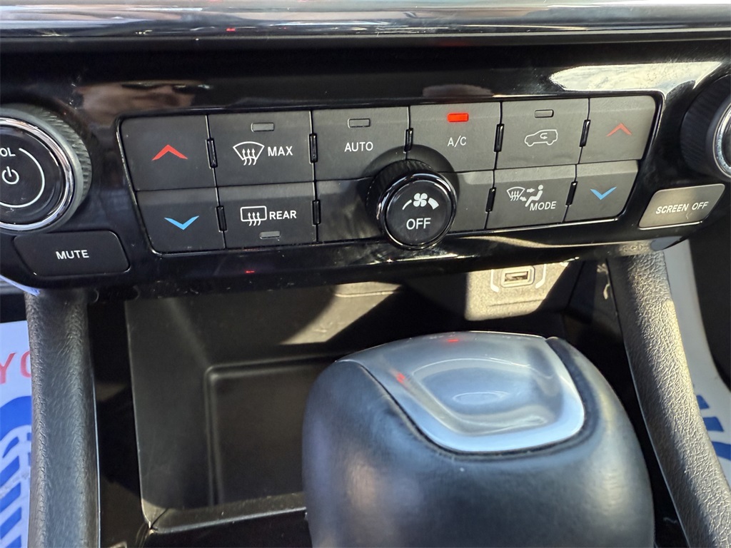 2022 Jeep Compass Limited photo 23