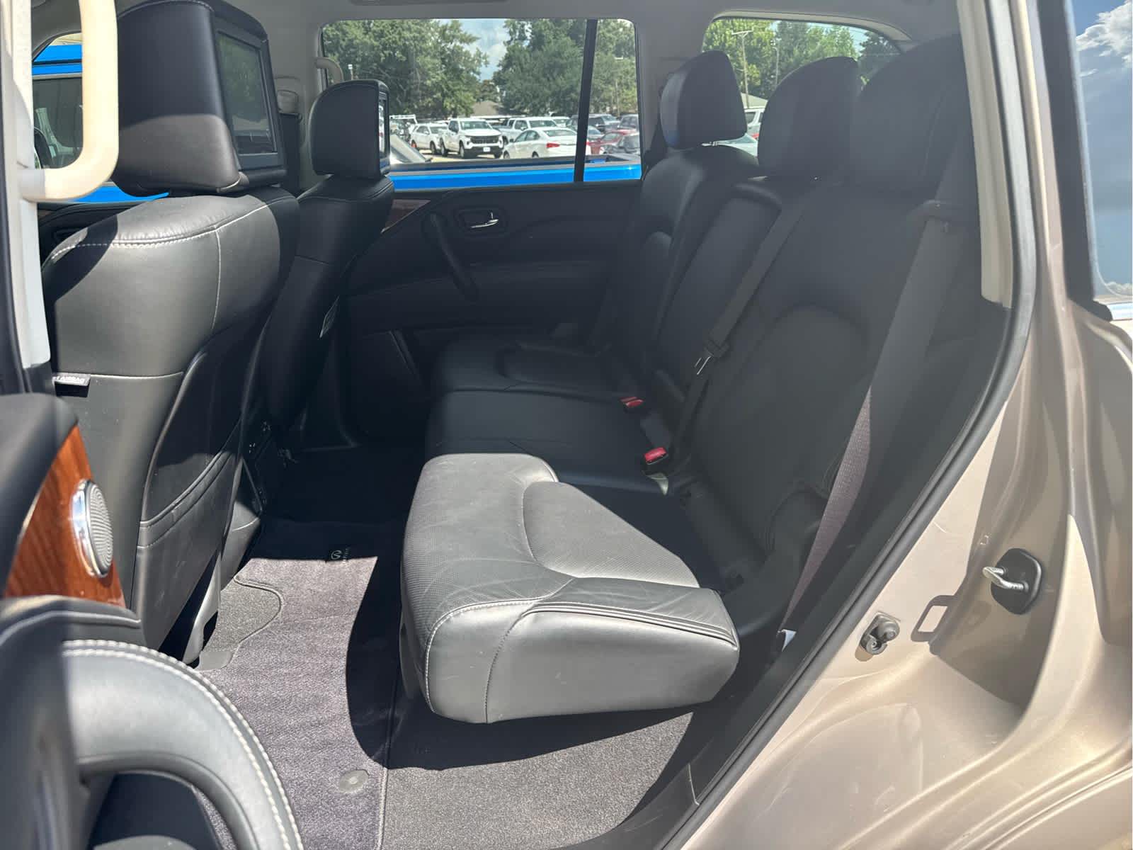 2019 Infiniti QX80 Luxe photo 13