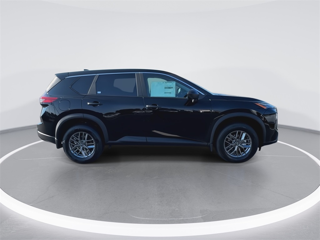 2026 Nissan Rogue S photo 9