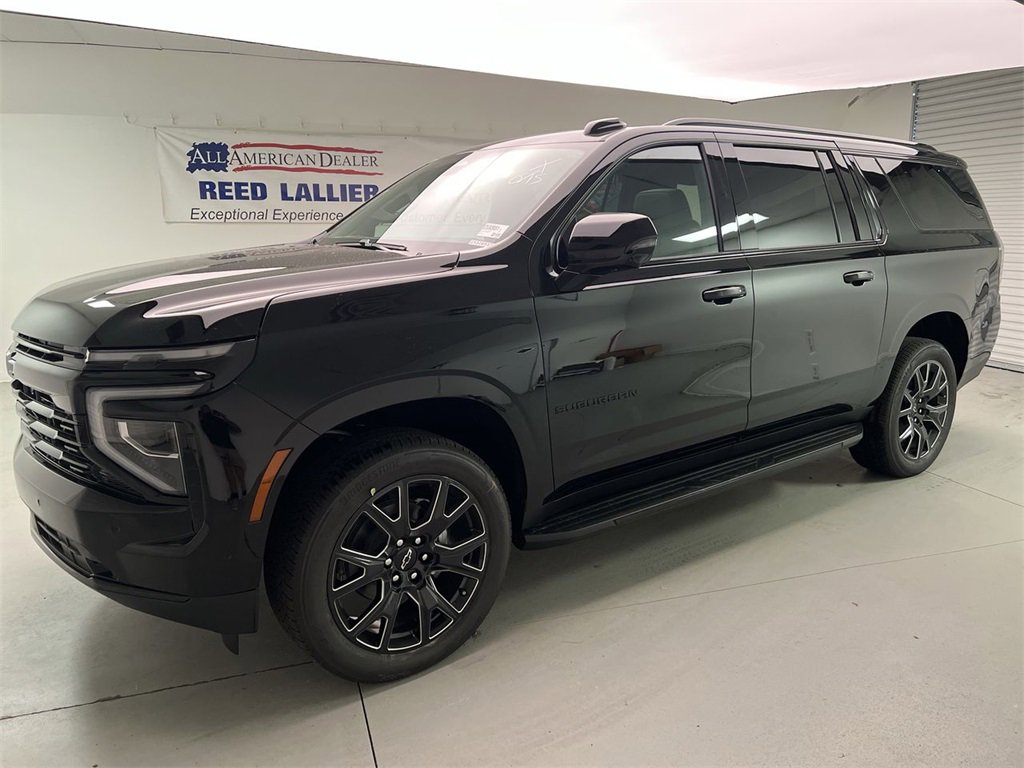 2025 Chevrolet Suburban RST photo 4
