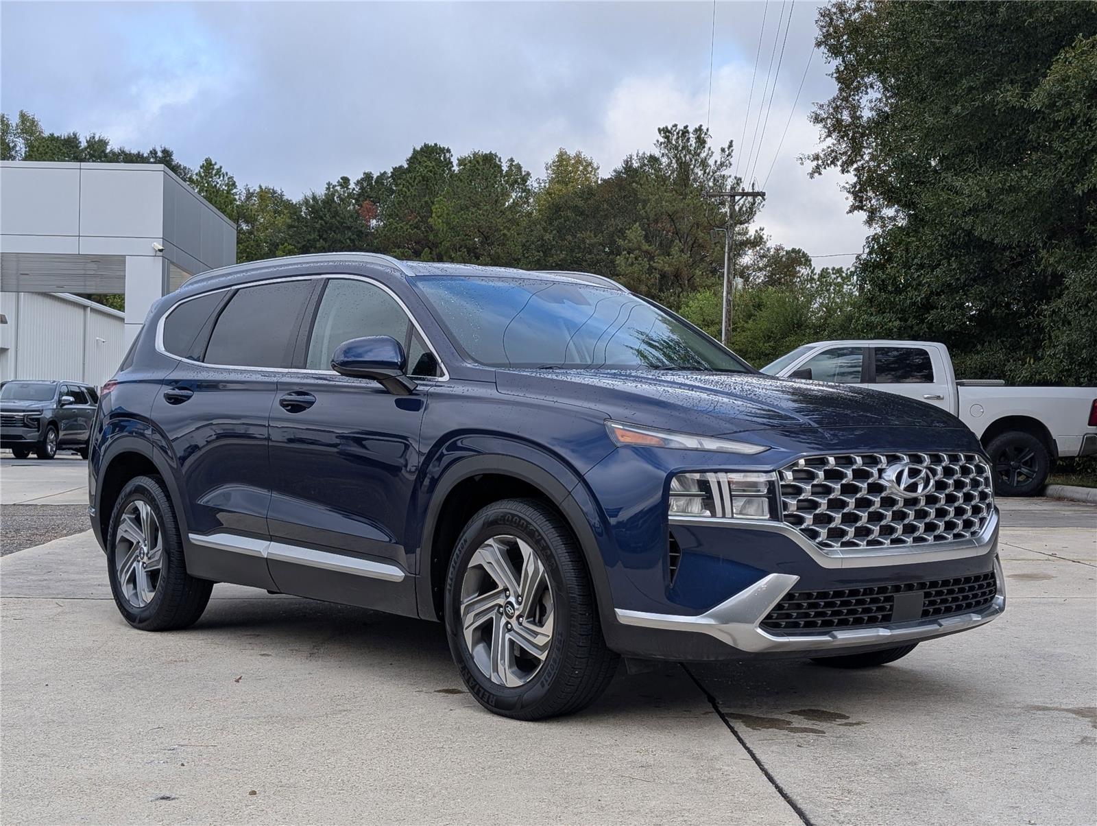 2021 Hyundai Santa Fe SEL photo 3