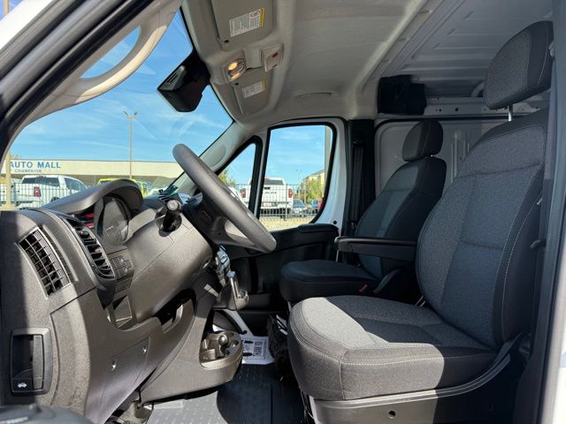 2025 Ram ProMaster 1500 photo 3