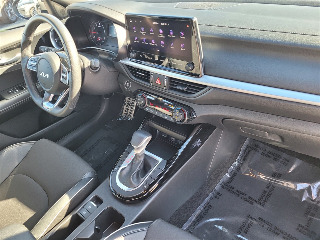 2024 Kia Forte GT-Line photo 19