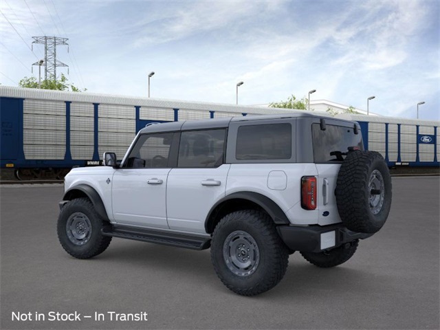 2025 Ford Bronco Outer Banks photo 4