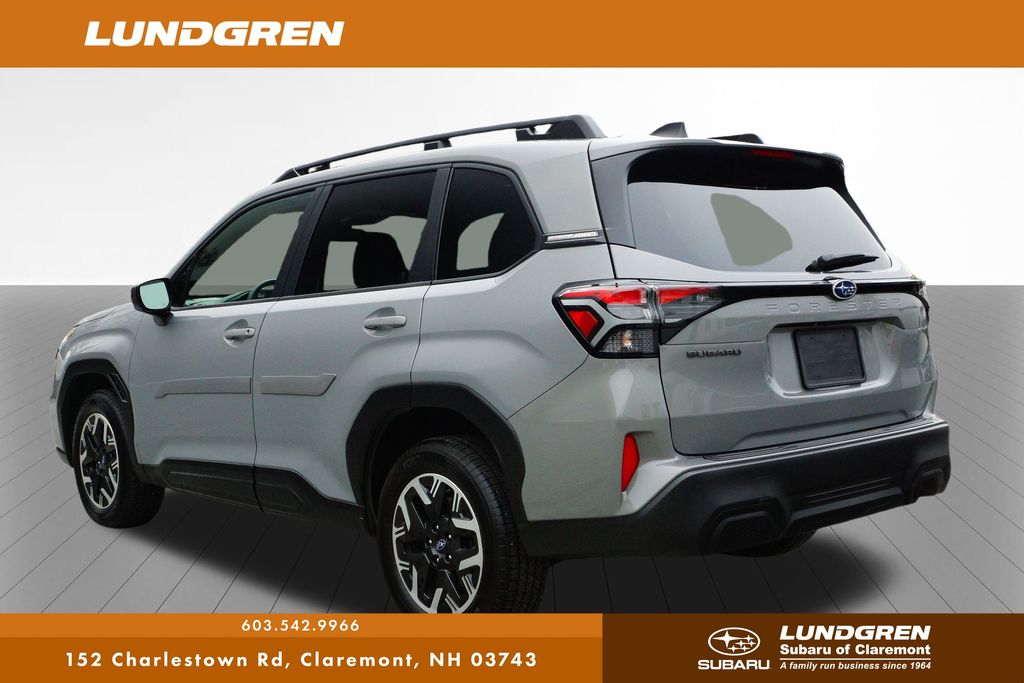 2025 Subaru Forester Premium Base photo 4