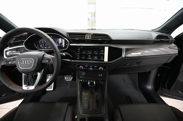 2025 Audi Q3 S line Premium Plus photo 2