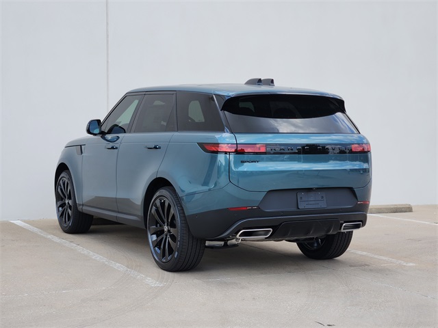 2025 Land Rover Range Rover Sport SE photo 3