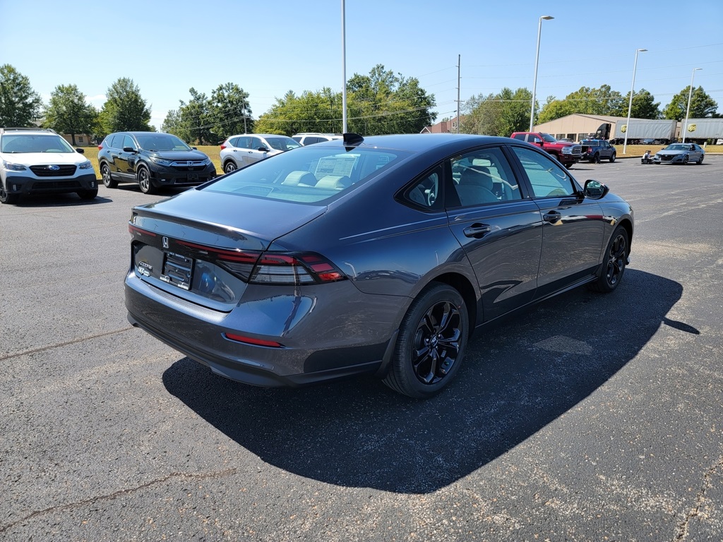 2025 Honda Accord SE photo 14
