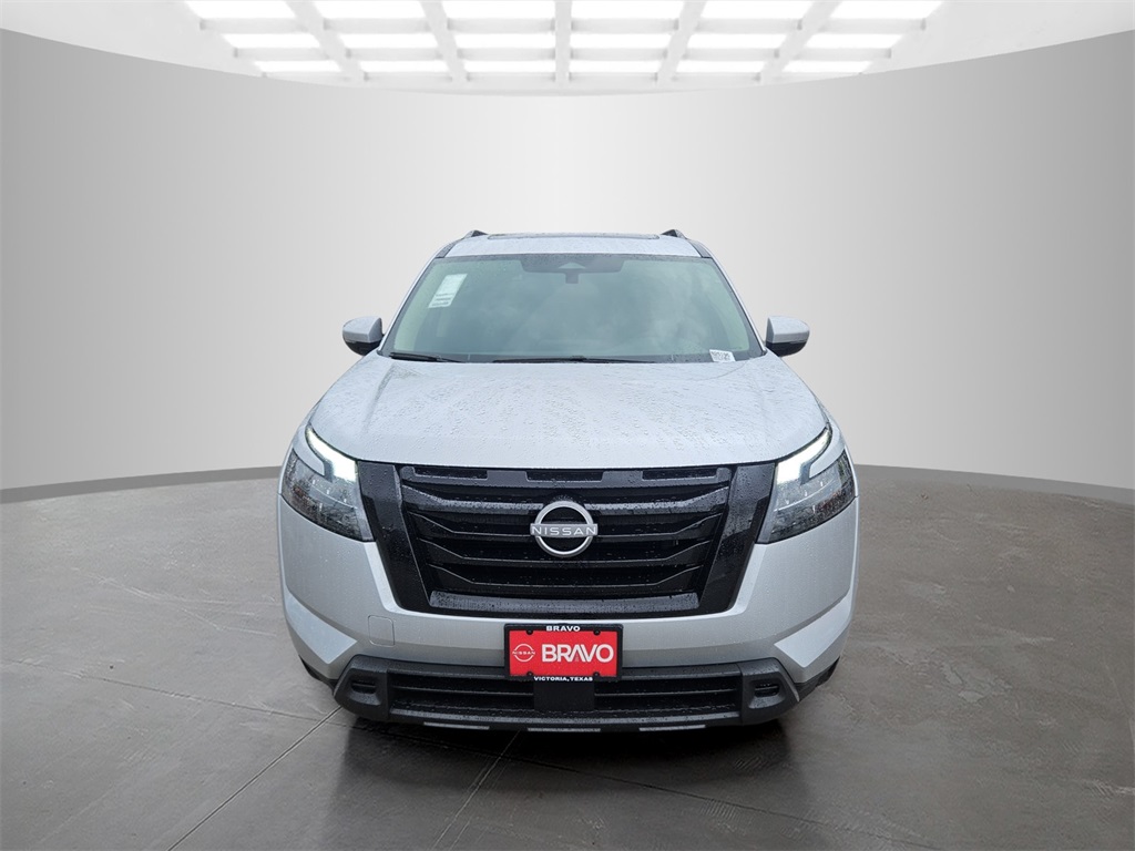 2025 Nissan Pathfinder SV photo 2