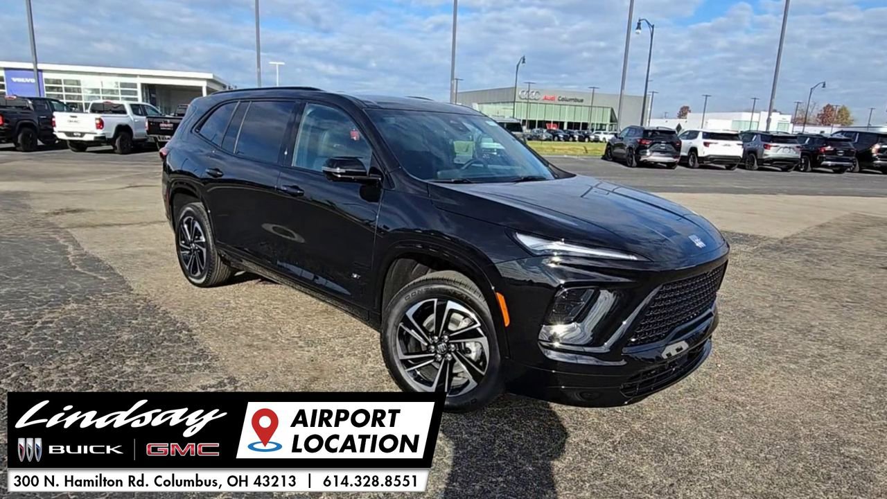 2026 Buick Enclave Sport Touring photo 2