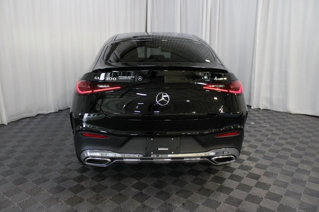 2025 Mercedes Benz GLC 300 4MATIC photo 5