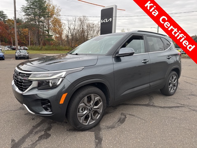 2024 Kia Seltos S's photo