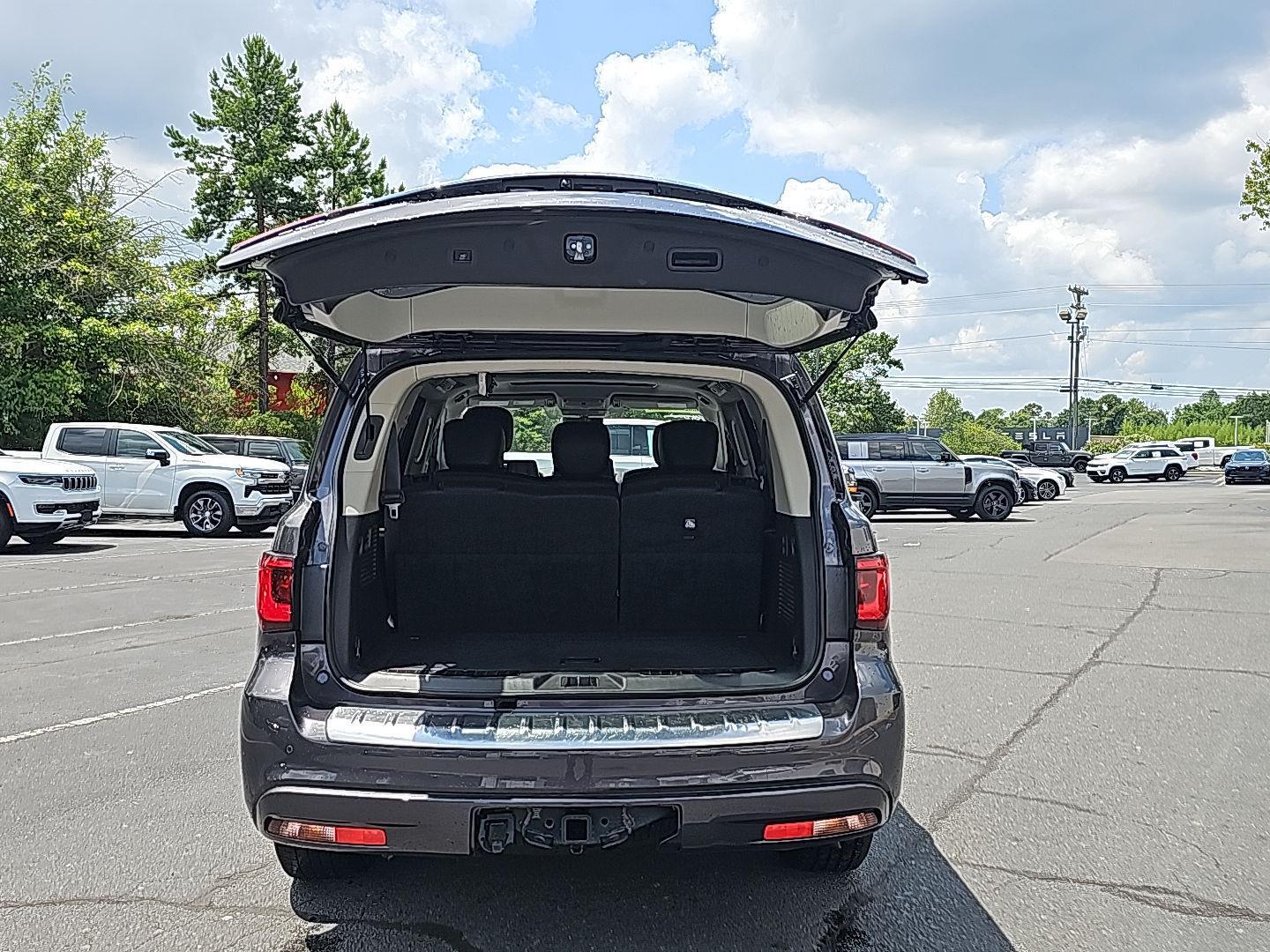 2024 Infiniti QX80 Luxe photo 13